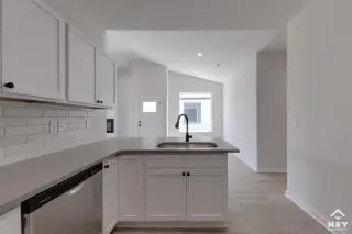 Propiedad en alquiler con 4 habitaciones y 2 baños en Maize