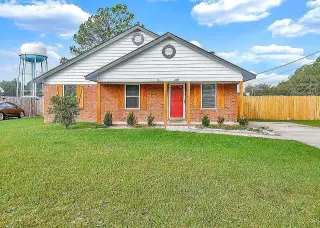 Propiedad en alquiler con 3 habitaciones y 2 baños en Hinesville