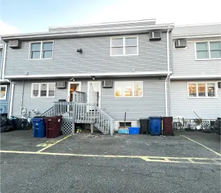 Propiedad en alquiler con 3 habitaciones y 2 baños en Revere