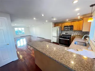 Propiedad en alquiler con 3 habitaciones y 2 baños en Revere