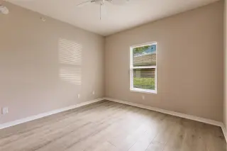 Propiedad en alquiler con 3 habitaciones y 2 baños en Bonita Springs