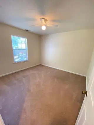 Propiedad en alquiler con 3 habitaciones y 2 baños en Savannah