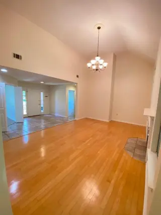 Propiedad en alquiler con 3 habitaciones y 2 baños en Savannah