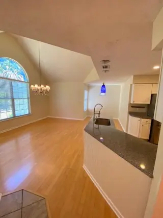 Propiedad en alquiler con 3 habitaciones y 2 baños en Savannah