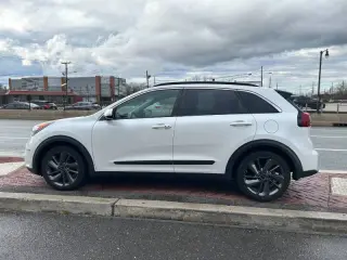 2017 Kia Niro EX