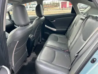 2013 Toyota Prius Plug-in Hybrid Advanced