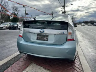 2013 Toyota Prius Plug-in Hybrid Advanced