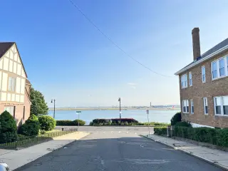 Propiedad en alquiler con 3 habitaciones y 2 baños en East Boston