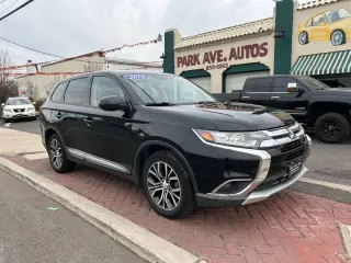 2016 Mitsubishi Outlander ES