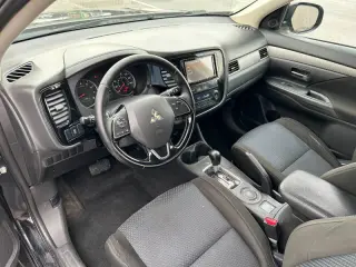 2016 Mitsubishi Outlander ES