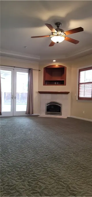 Propiedad en alquiler con 4 habitaciones y 3 baños en Brentwood