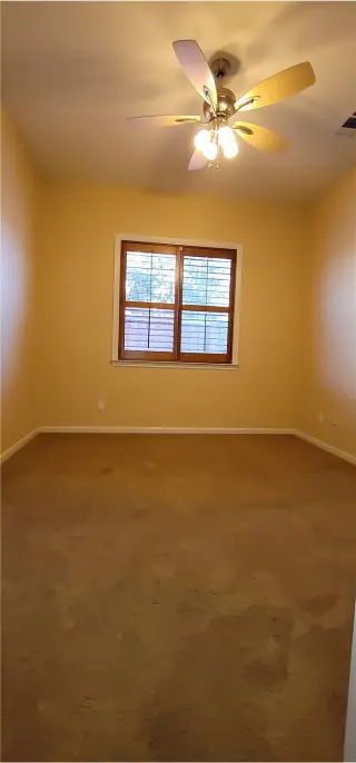 Propiedad en alquiler con 4 habitaciones y 3 baños en Brentwood