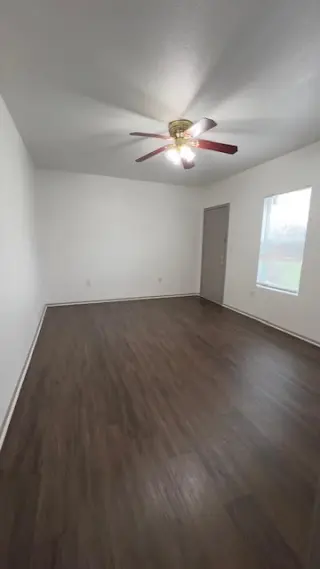 Propiedad en alquiler con 3 habitaciones y 1 baño en Mart