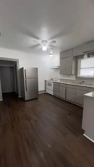 Propiedad en alquiler con 3 habitaciones y 1 baño en Mart