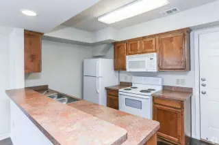 Propiedad en alquiler con 3 habitaciones y 3.5 baños en Waco