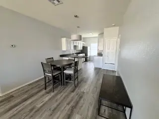 Propiedad en alquiler con 4 habitaciones y 4 baños en Waco