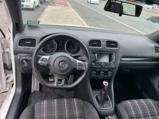 2013 Volkswagen GTI Base PZEV