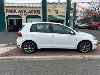 2013 Volkswagen GTI Base PZEV