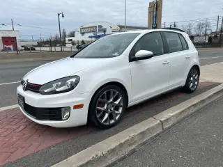 2013 Volkswagen GTI Base PZEV