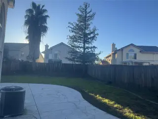 Propiedad en alquiler con 4 habitaciones y 3 baños en Antioch