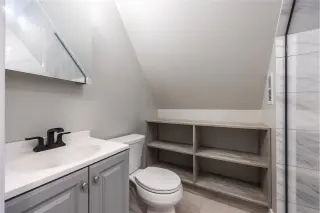 Propiedad en alquiler con 4 habitaciones y 2 baños en Chicago