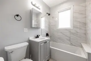 Propiedad en alquiler con 4 habitaciones y 2 baños en Chicago