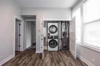 Propiedad en alquiler con 4 habitaciones y 2 baños en Chicago