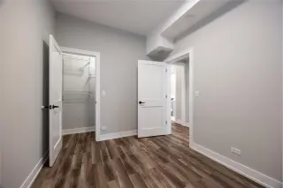 Propiedad en alquiler con 4 habitaciones y 2 baños en Chicago