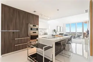 Propiedad en alquiler con 2 habitaciones y 2 baños en Miami