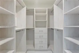 Propiedad en alquiler con 2 habitaciones y 2 baños en Miami