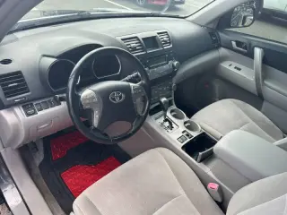 2010 Toyota Highlander Sport