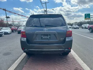 2010 Toyota Highlander Sport