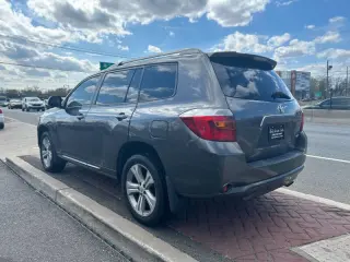 2010 Toyota Highlander Sport