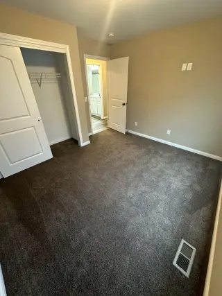 Propiedad en alquiler con 3 habitaciones y 2 baños en Walton