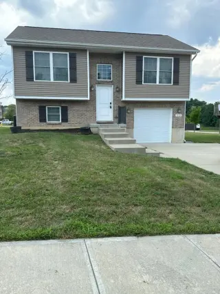 Propiedad en alquiler con 3 habitaciones y 2 baños en Walton