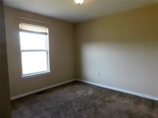 Propiedad en alquiler con 3 habitaciones y 3 baños en Independence