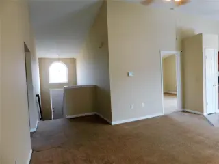 Propiedad en alquiler con 3 habitaciones y 3 baños en Independence