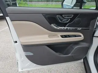 Lincoln Corsair 2024 Premiere 4dr SUV