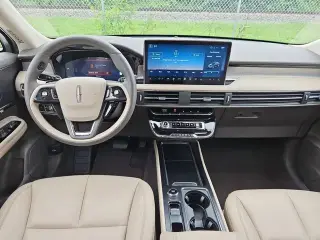 Lincoln Corsair 2024 Premiere 4dr SUV