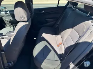 2018 Chevrolet Cruze LS Auto
