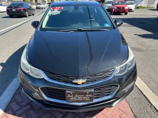 2018 Chevrolet Cruze LS Auto