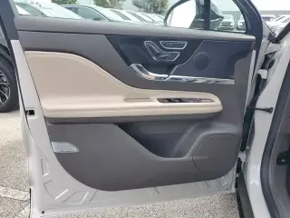 Lincoln Corsair 2024 Premiere 4dr SUV