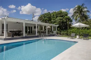 Propiedad en alquiler con 3 habitaciones y 3 baños en Miami