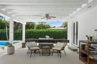 Propiedad en alquiler con 3 habitaciones y 3 baños en Miami