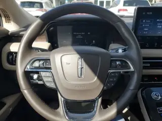 Lincoln Nautilus 2021 Reserve 4dr SUV