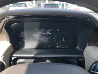 Lincoln Nautilus 2021 Reserve 4dr SUV