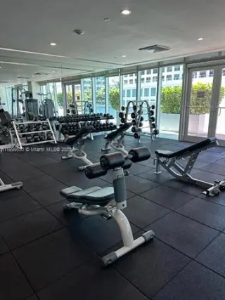 Propiedad en alquiler con 2 habitaciones y 2 baños en Miami