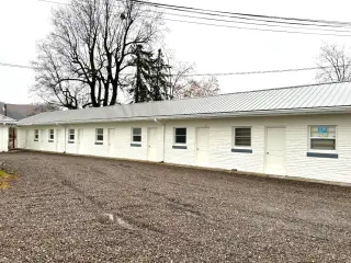 Propiedad en alquiler con 0 habitaciones y 1 baño en Follansbee