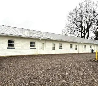 Propiedad en alquiler con 0 habitaciones y 1 baño en Follansbee