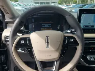 Lincoln Corsair 2024 Premiere 4dr SUV
